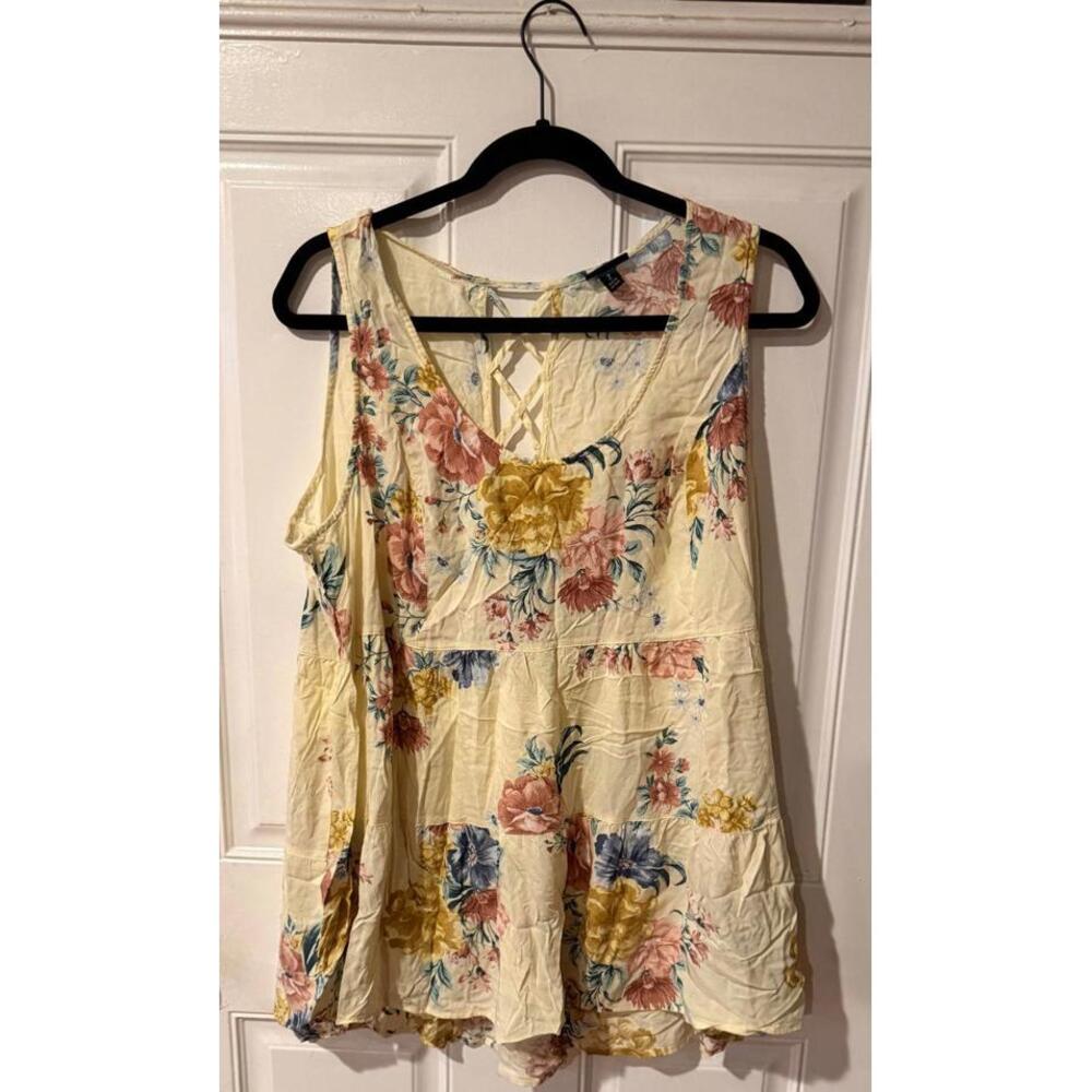 Torrid Tank Top size 2 with lattice back